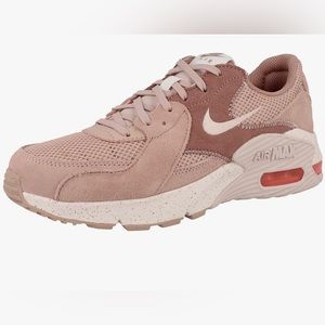 Nike l Women’s Air Max Excee
